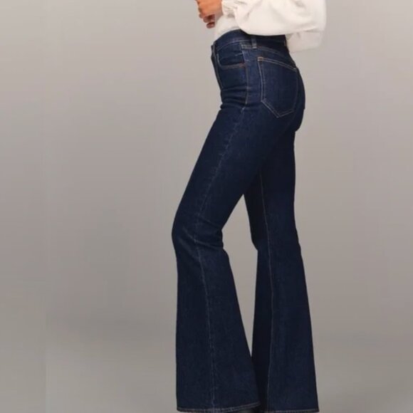 NWOT Abercrombie & Fitch Vintage High Rise Flare Jeans (4R) - Picture 3 of 8